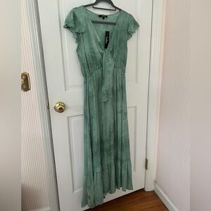 Lulu’s Better Than Dreaming Sage Tie-Dye Midi Dress NWT Size Small